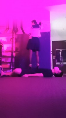 【美妙S】少女集体坠毁 恋人坠落事件 仪态-套路玩物社
